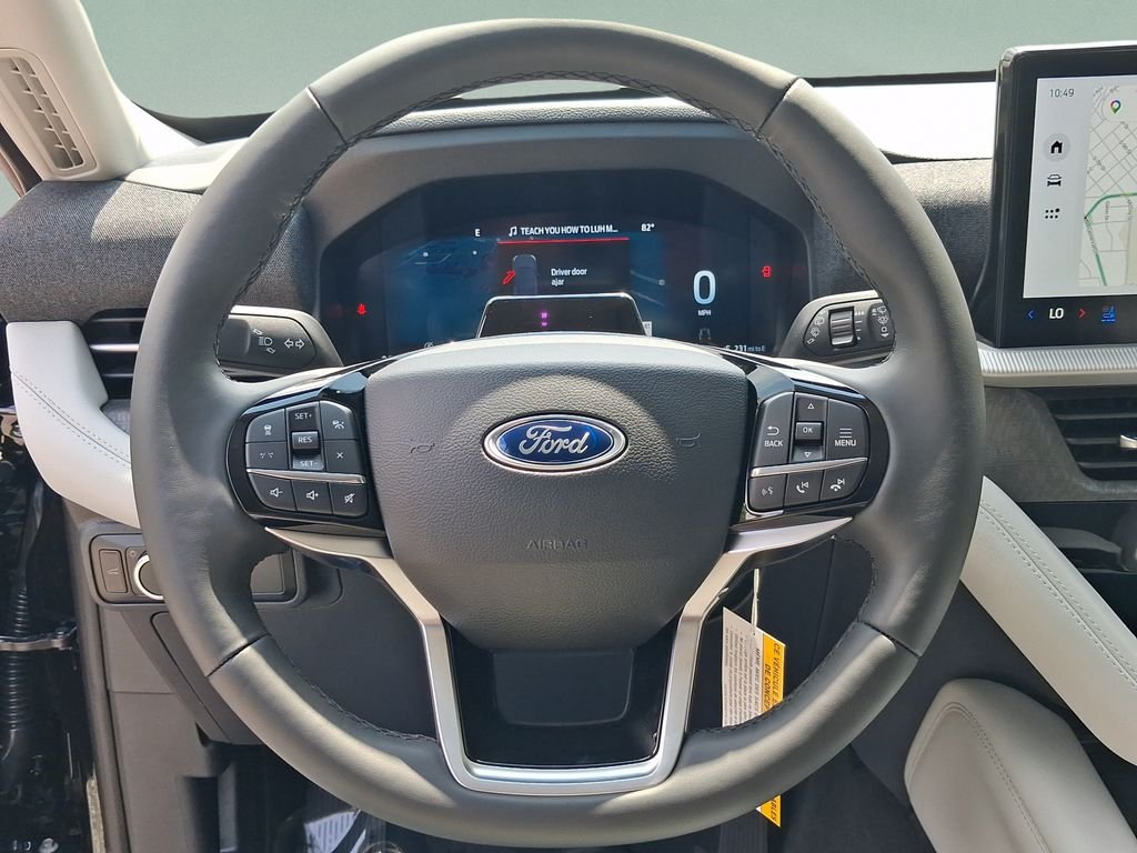 New 2026 Black Ford Platinum image 10