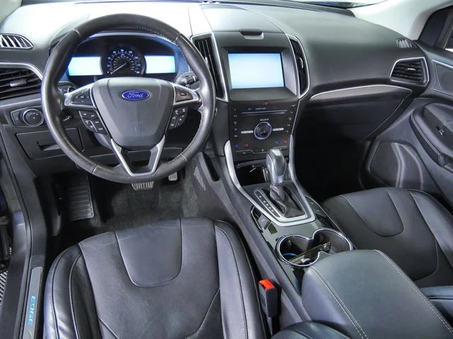 Used 2015  Ford Titanium image 3