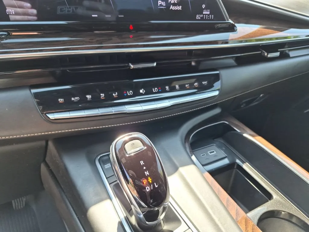 Used 2022 BLACK RAVEN Cadillac Premium Luxury Platinum image 29
