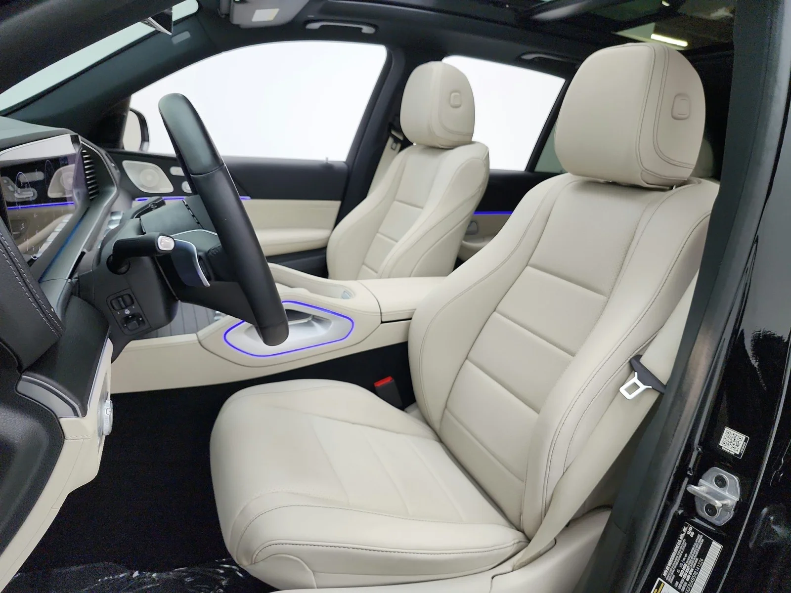 Certified Used 2024 Black Mercedes-Benz GLE 450 4MATIC® SUV image 15