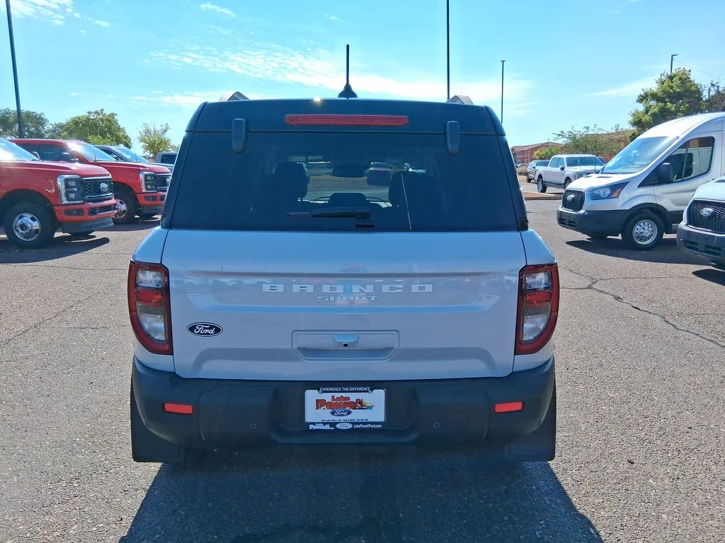 New 2026 Space White Metallic Ford Outer Banks® image 4