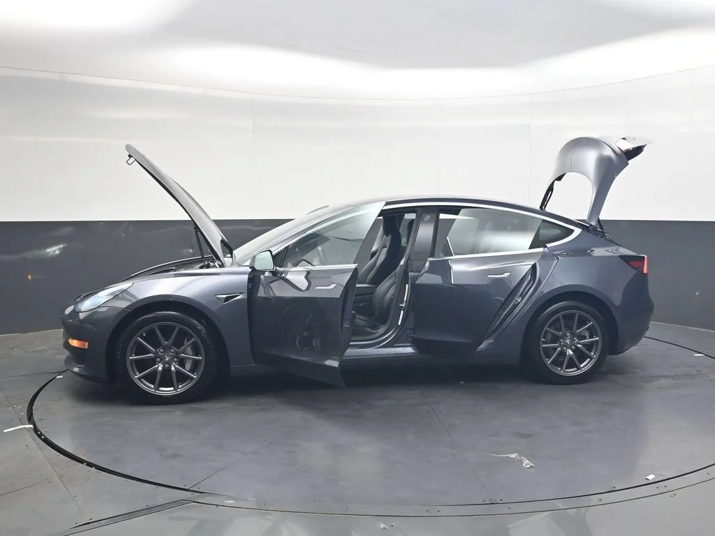 Used 2020 Midnight Silver Metallic Tesla Long Range image 40