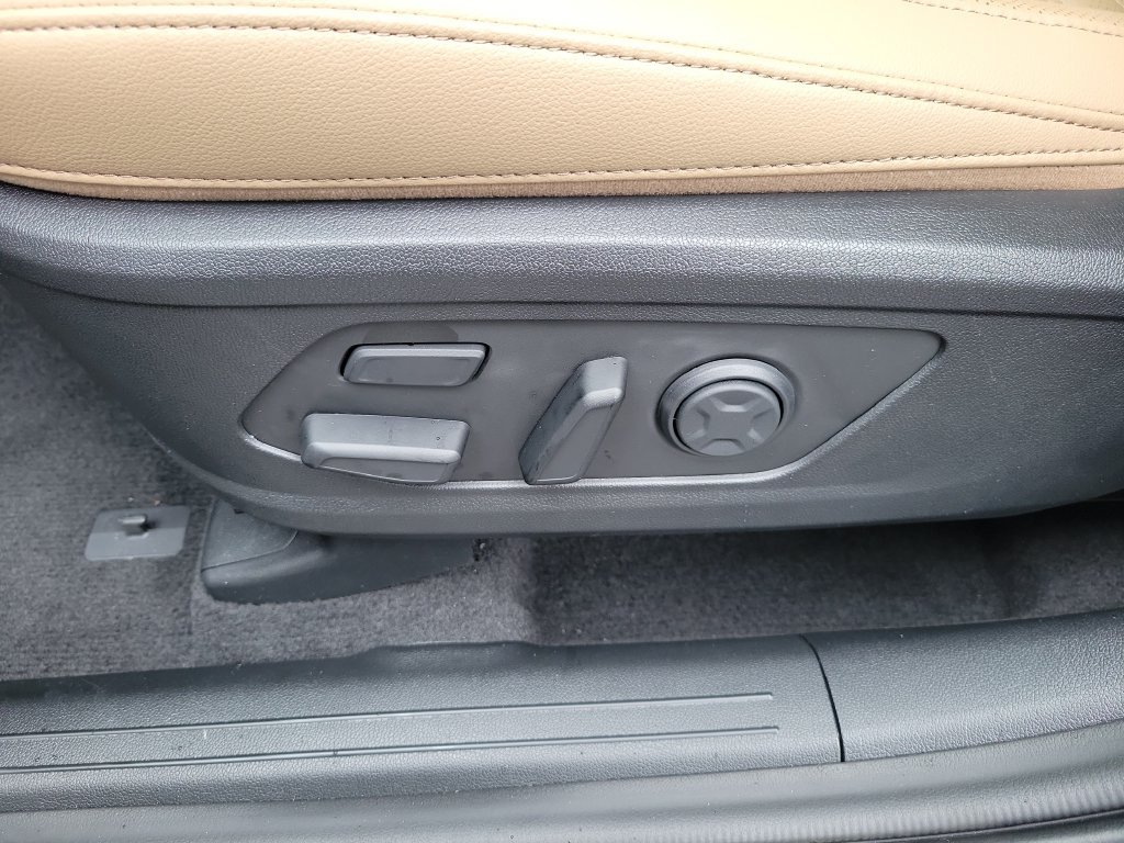 New 2026 Ivory Silver Kia X-Line SX Prestige AWD image 25
