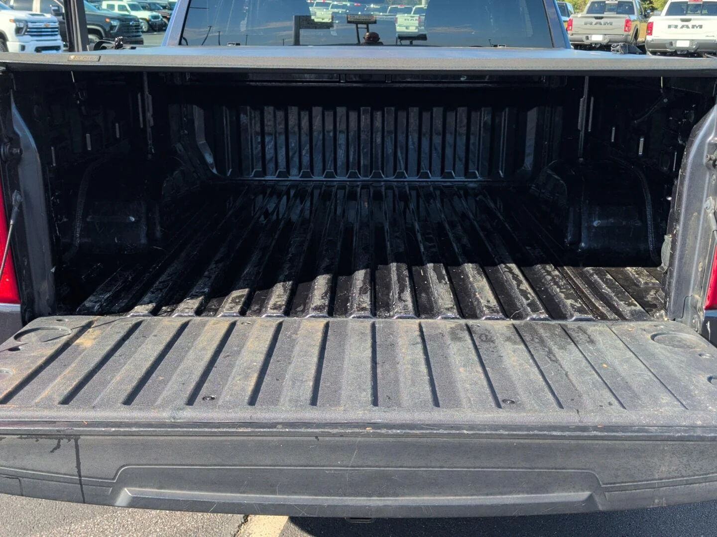 Used 2024 Dark Ash Metallic Chevrolet LT (2FL) image 23