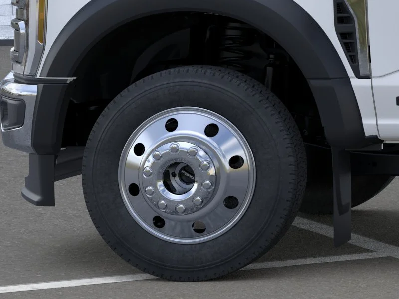 New 2026 Star White Metallic Tri-Coat Ford F-550® LARIAT® image 19