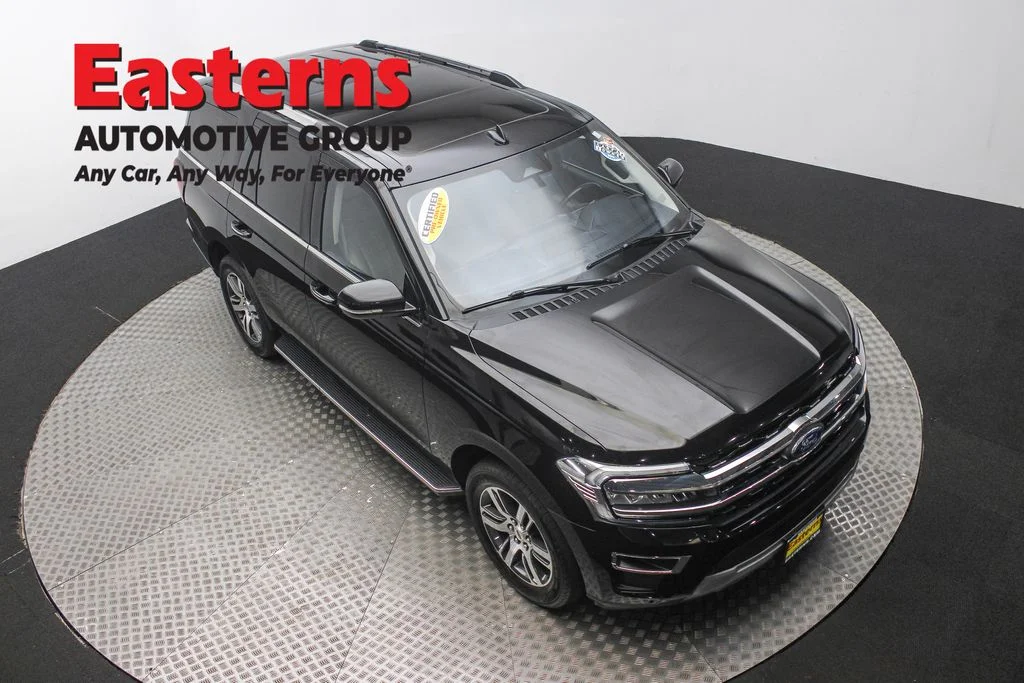 Used 2023 Black Ford Limited image 3