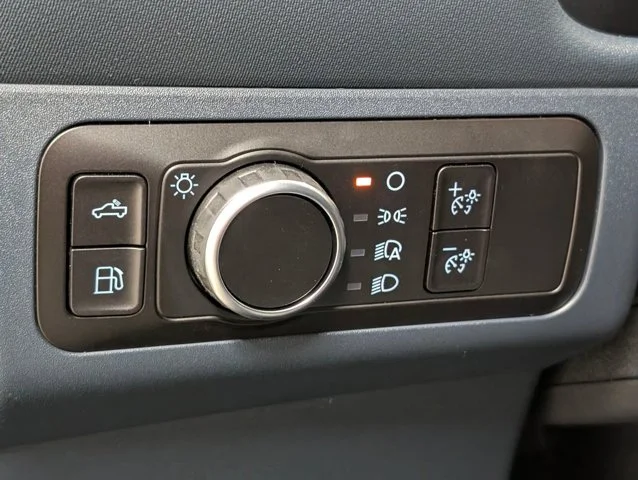 New 2026 Space White Metallic Ford XLT image 36