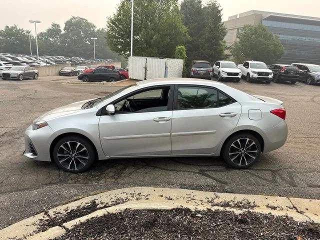 Used 2019 Silver Toyota SE image 2