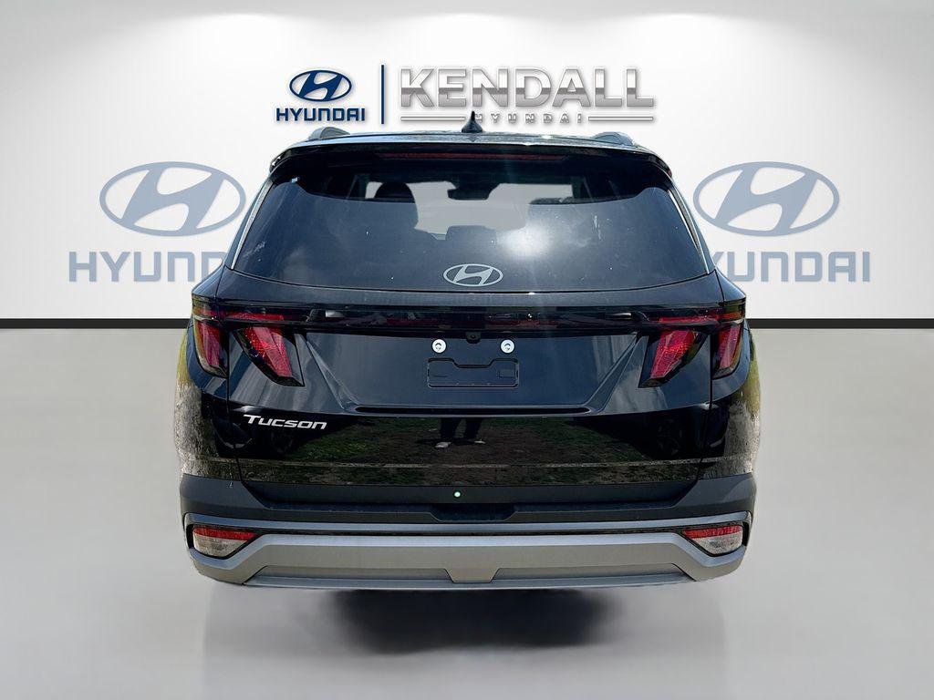 New 2026 Phantom Black Hyundai SEL FWD image 5