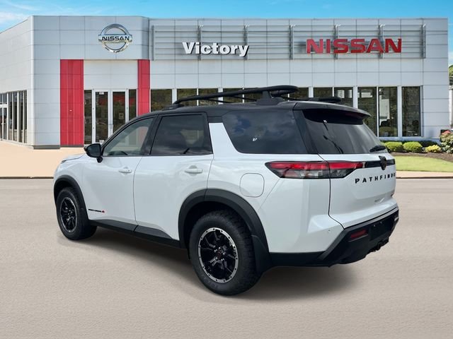 New 2026 Everest White Pearl TriCoat / Super Black Two-tone Nissan Rock Creek® image 6