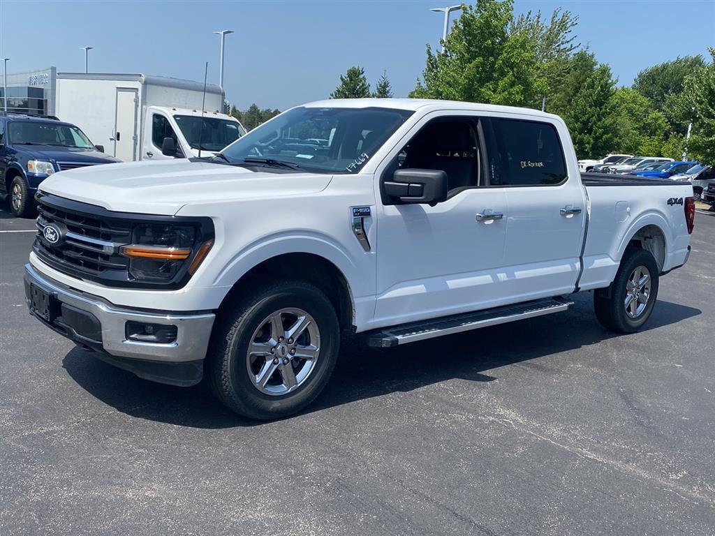 Used 2024 Oxford White Ford XLT image 6