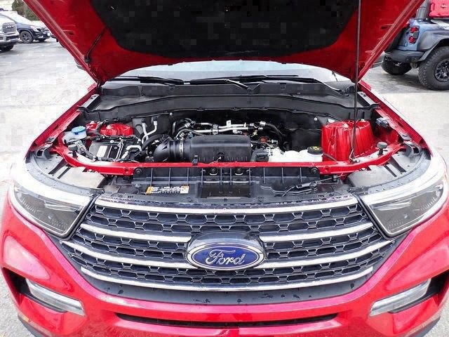 Used 2023 Red Ford XLT image 6