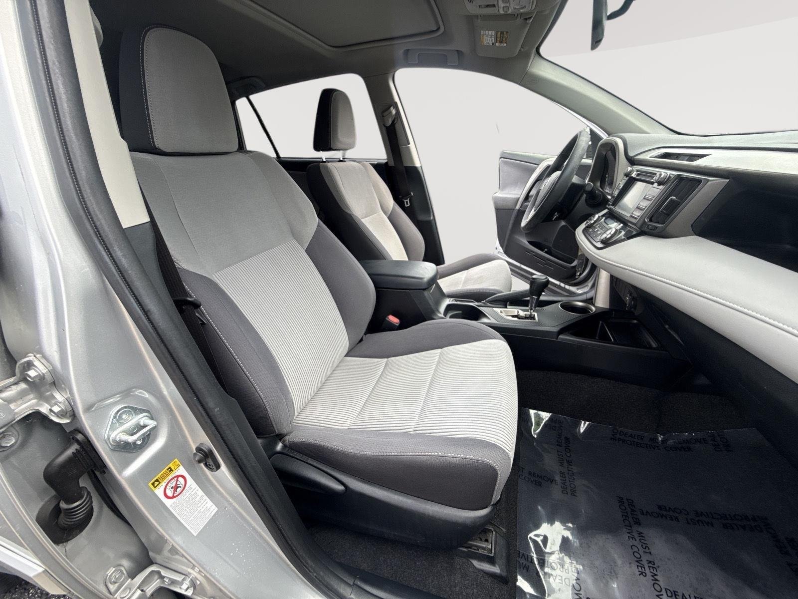 Used 2014 Classic Silver Metallic Toyota XLE image 22