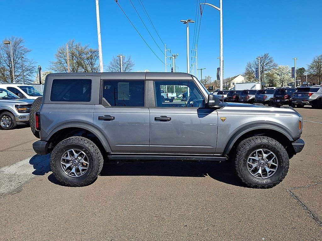 Used 2024 Gray Metallic Ford Badlands image 7