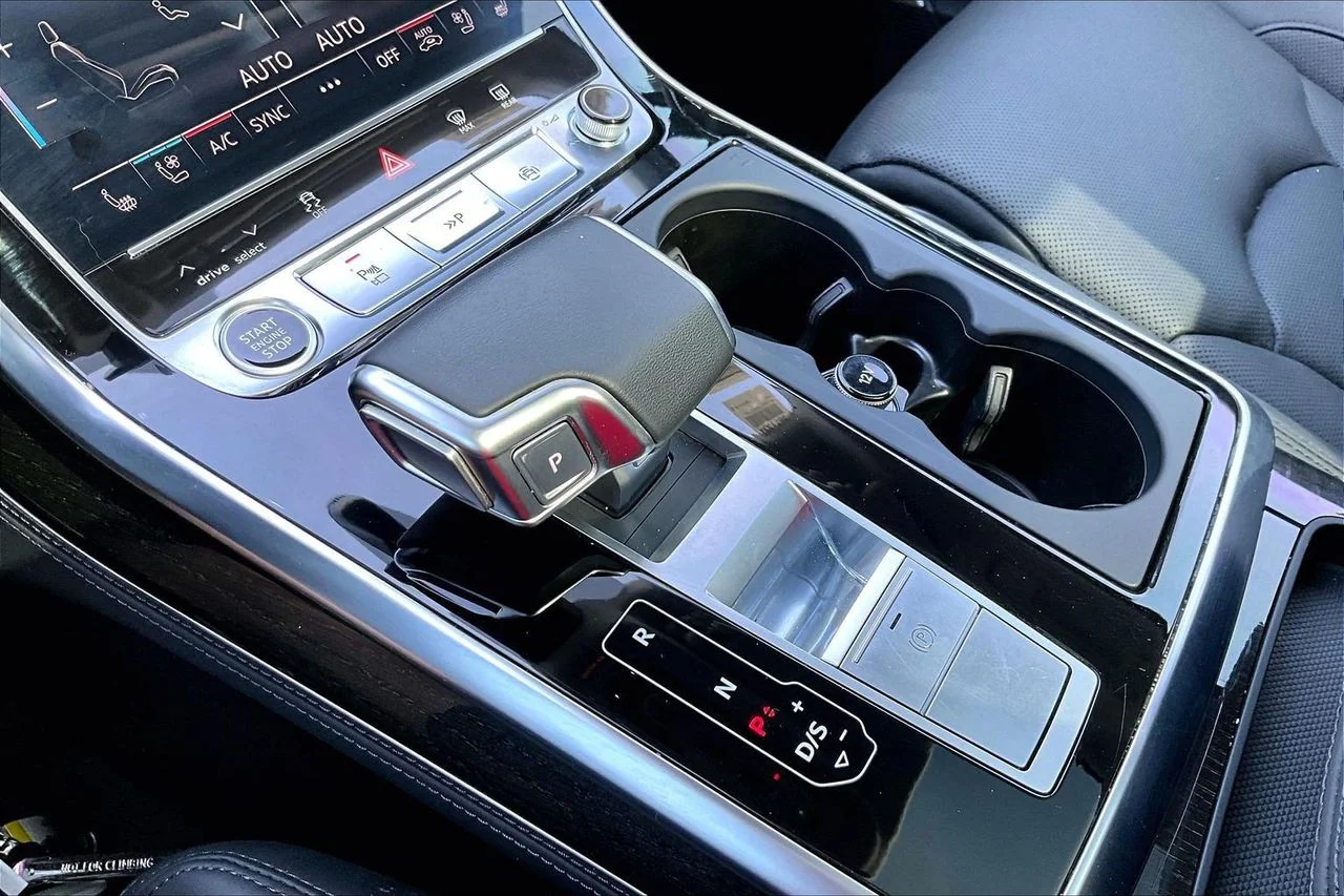 Certified Used 2024  Audi 55 Prestige image 31