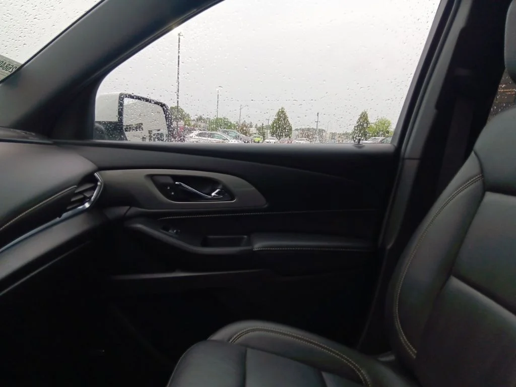 Used 2022 Summit White Chevrolet LT Leather image 26