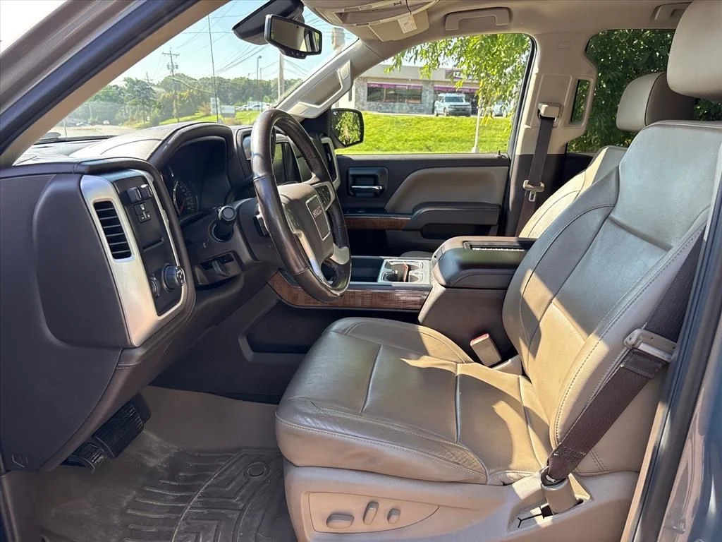 Used 2017 Gray GMC SLT image 15