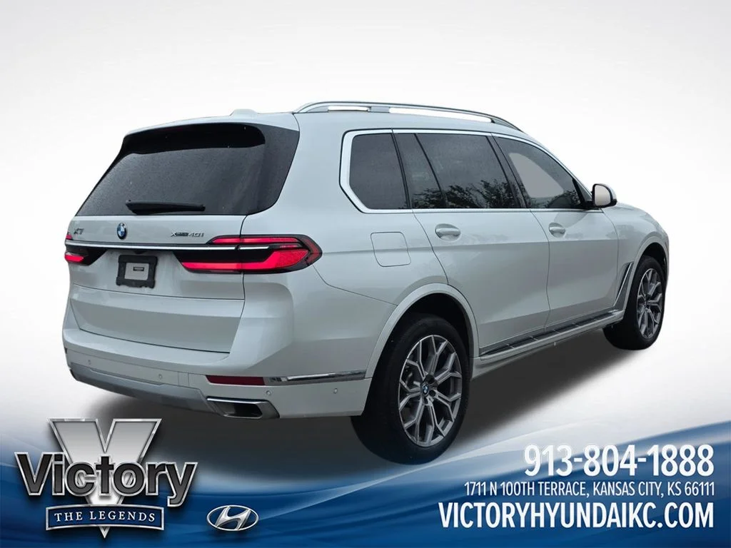 Used 2023 White BMW xDrive40i image 18