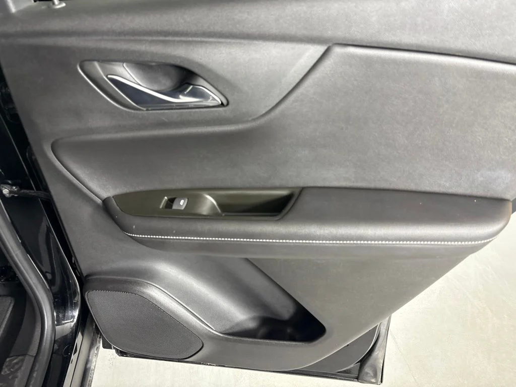 Used 2025 Black Chevrolet LT image 18