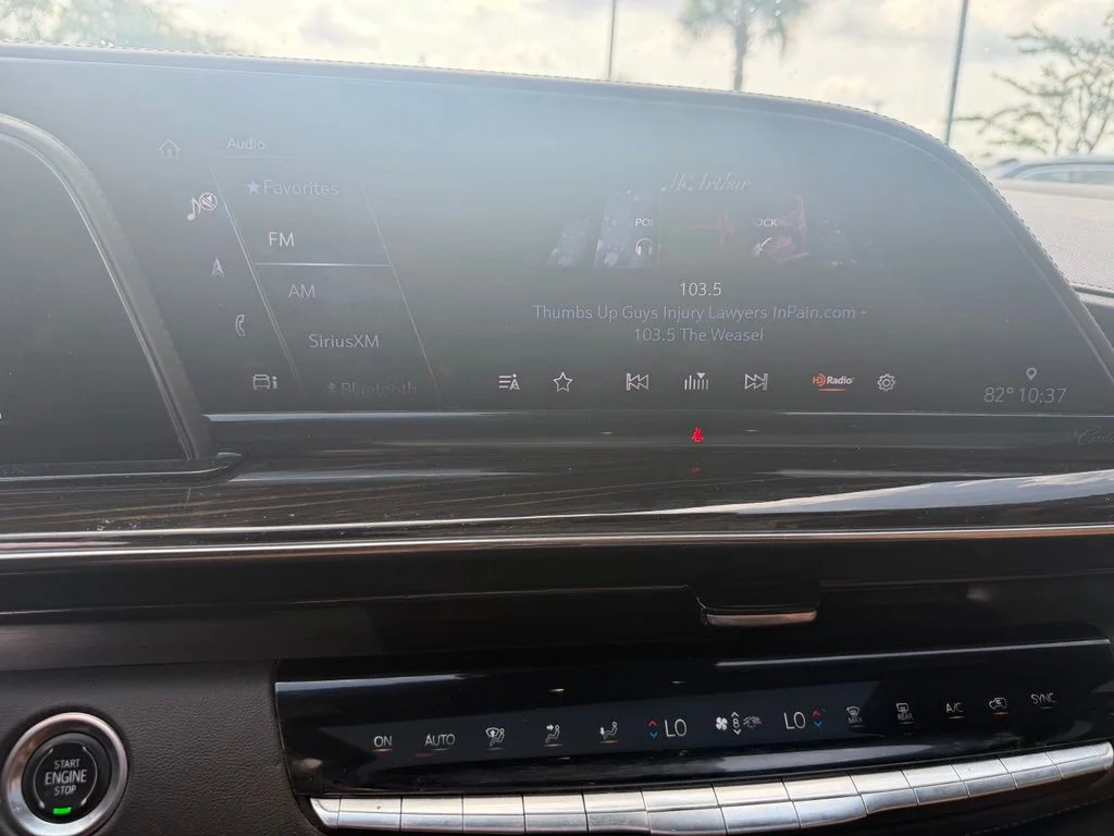 Used 2021 Crystal White Cadillac Sport image 12