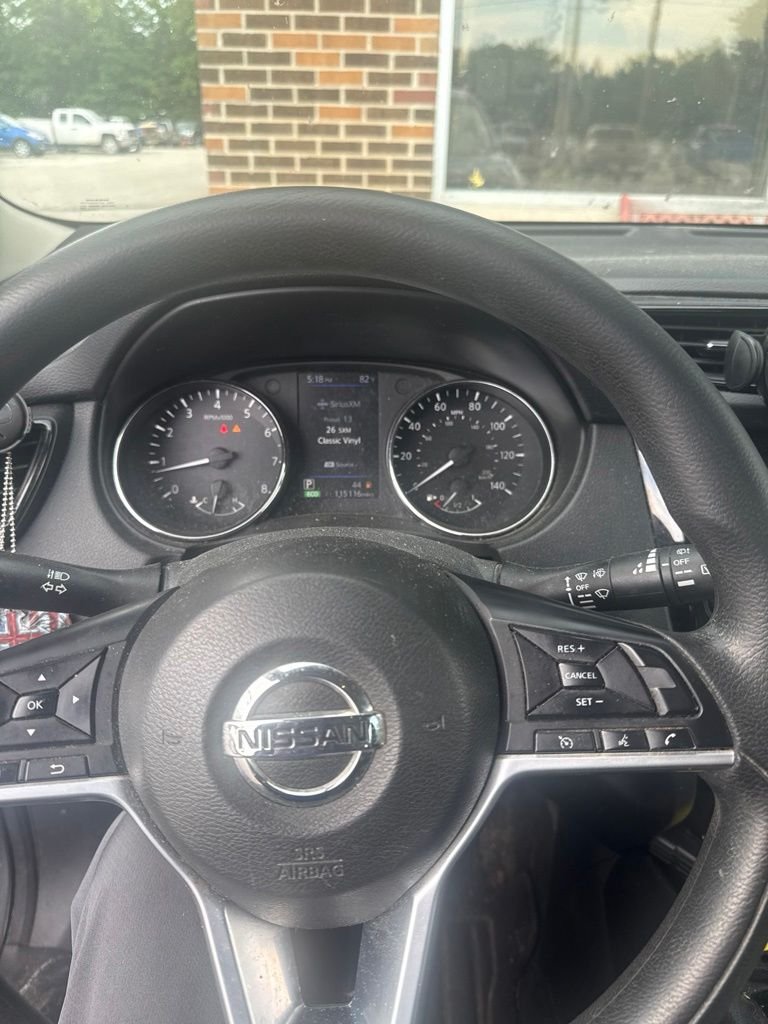 Used 2019 Gray Nissan S image 7