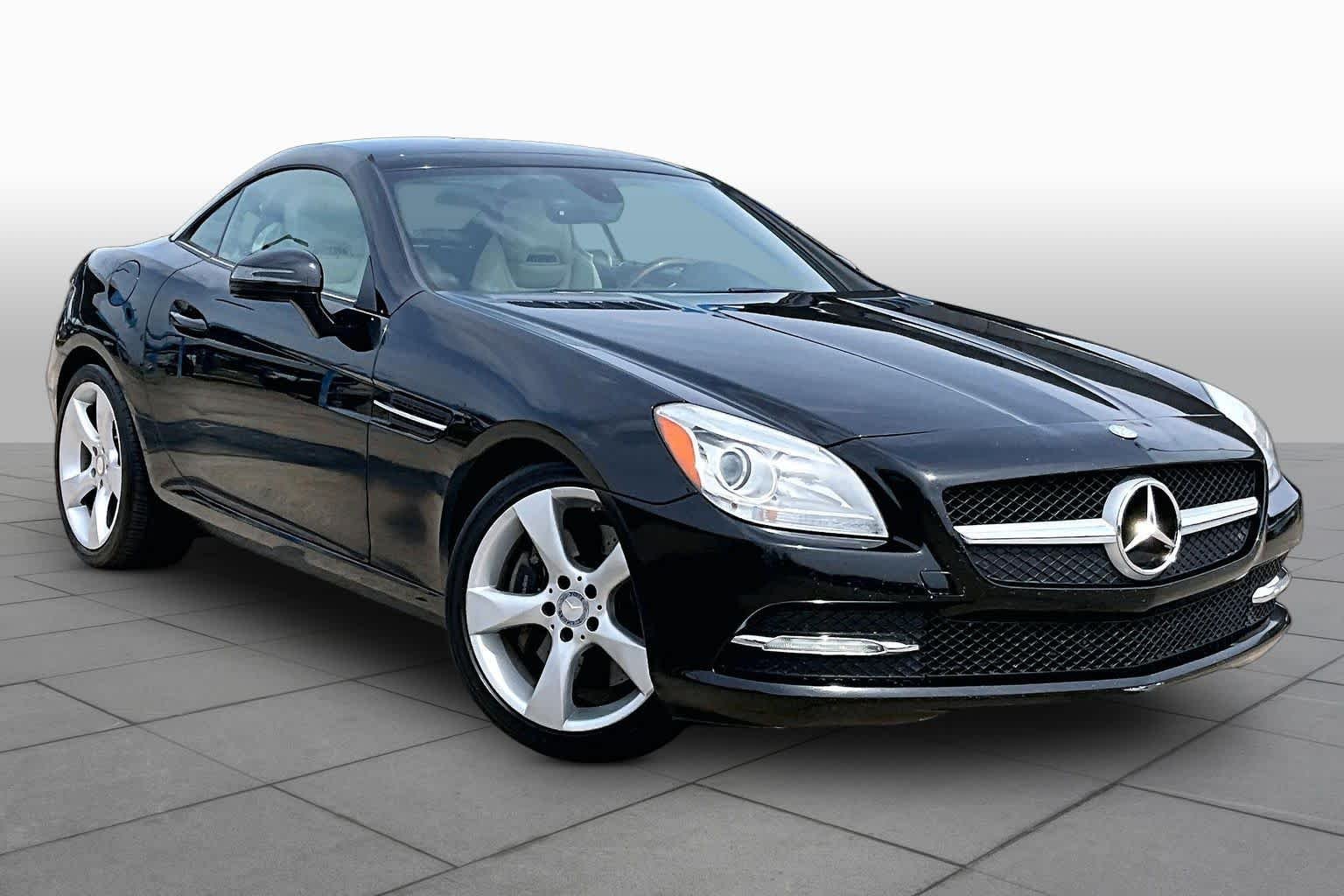 Pre-Owned 2012 Mercedes-Benz SLK 350