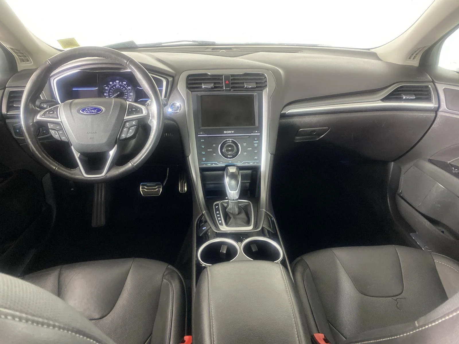 Used 2014 White Platinum Metallic Tri-Coat Ford Titanium image 26