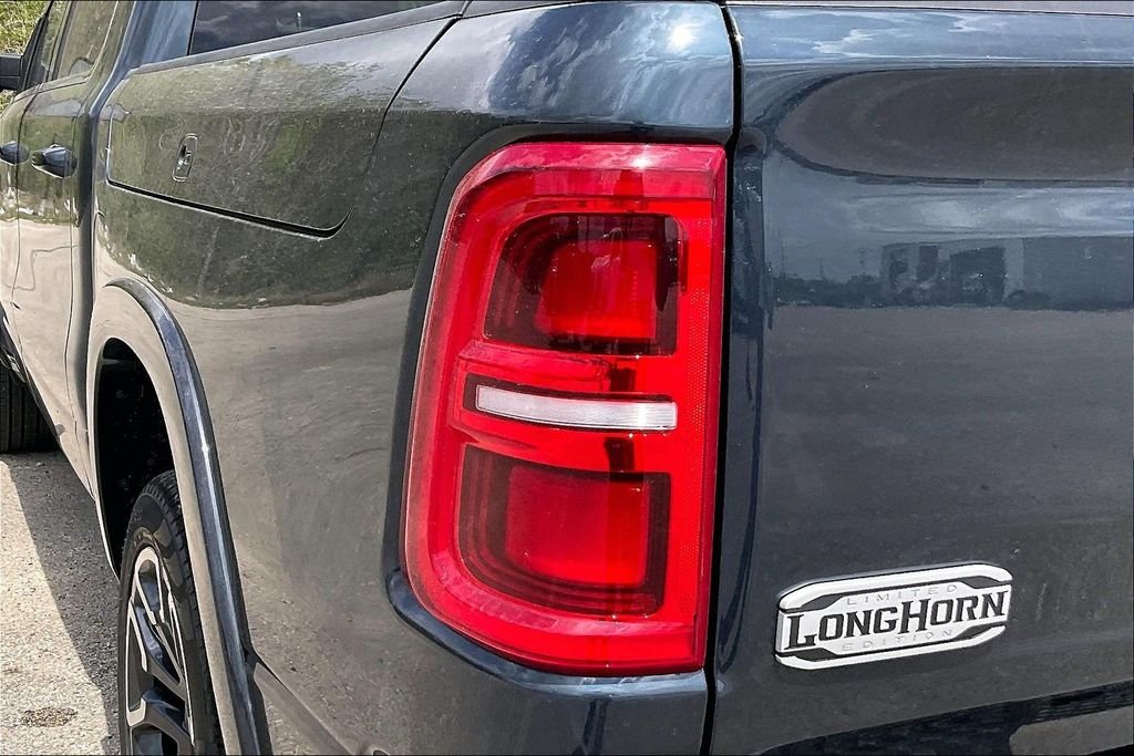 New 2026 Ram 1500 Limited 4D Crew Cab