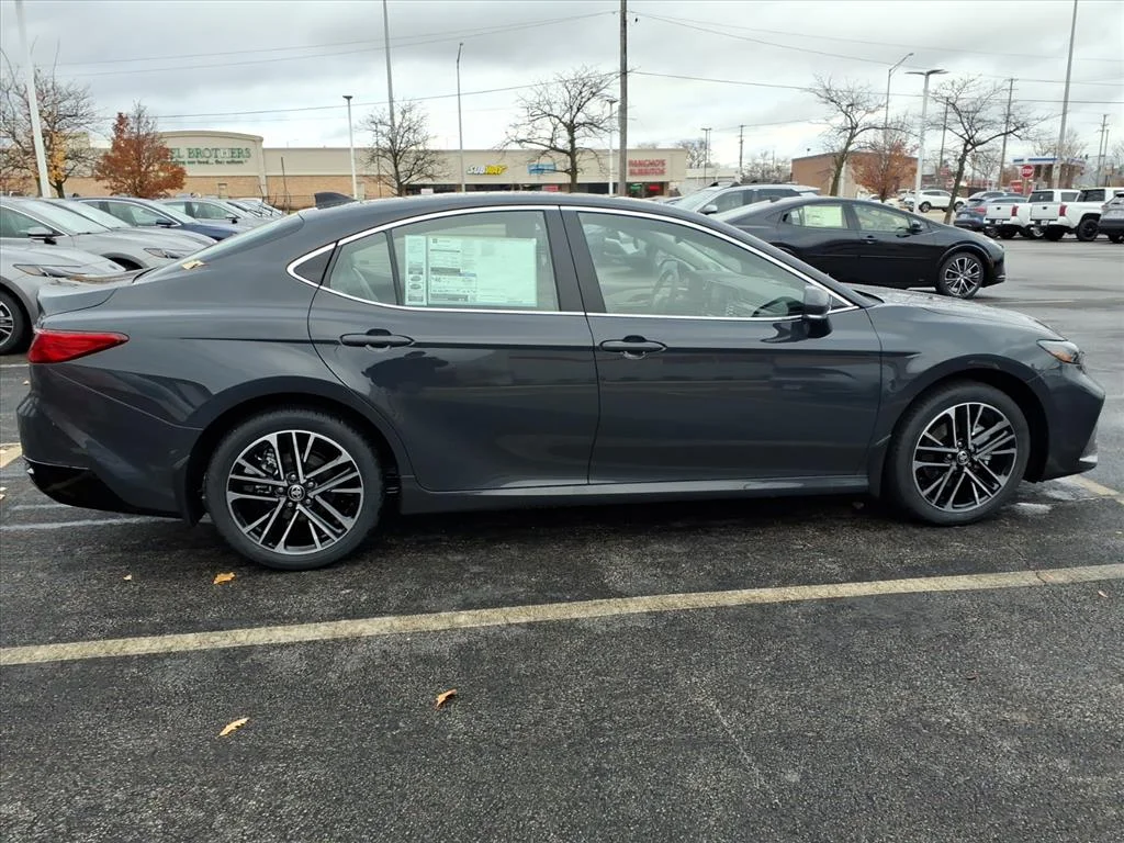 2026 Toyota Camry XLE - Photo 6
