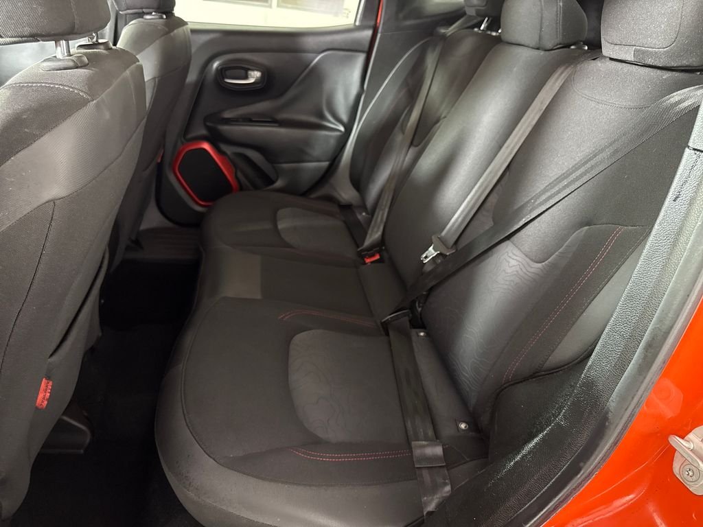 2016 Jeep Renegade Trailhawk - Photo 13