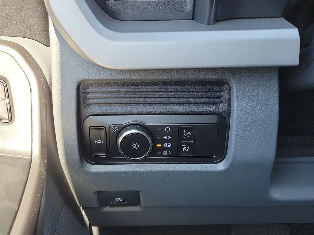 New 2026 Avalanche Ford F-250® XLT image 14