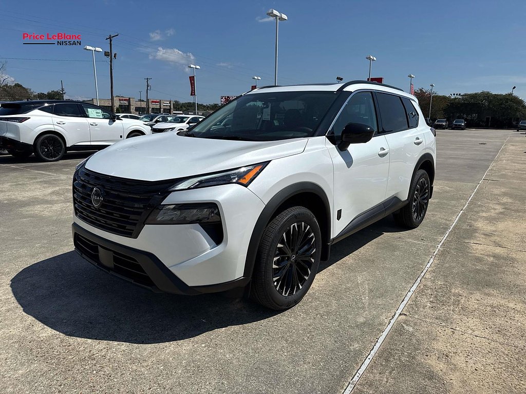 New 2026 Everest White Pearl TriCoat Nissan Dark Armor™ image 3