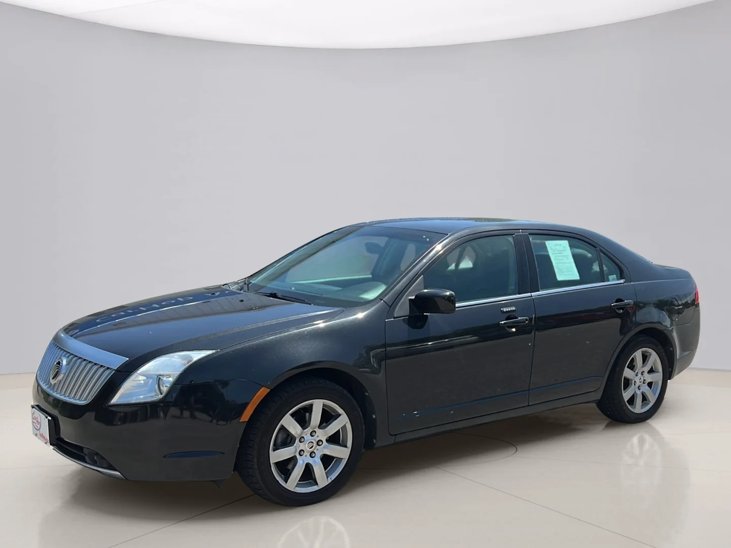 Used 2010 Black Mercury PREMIER image 2