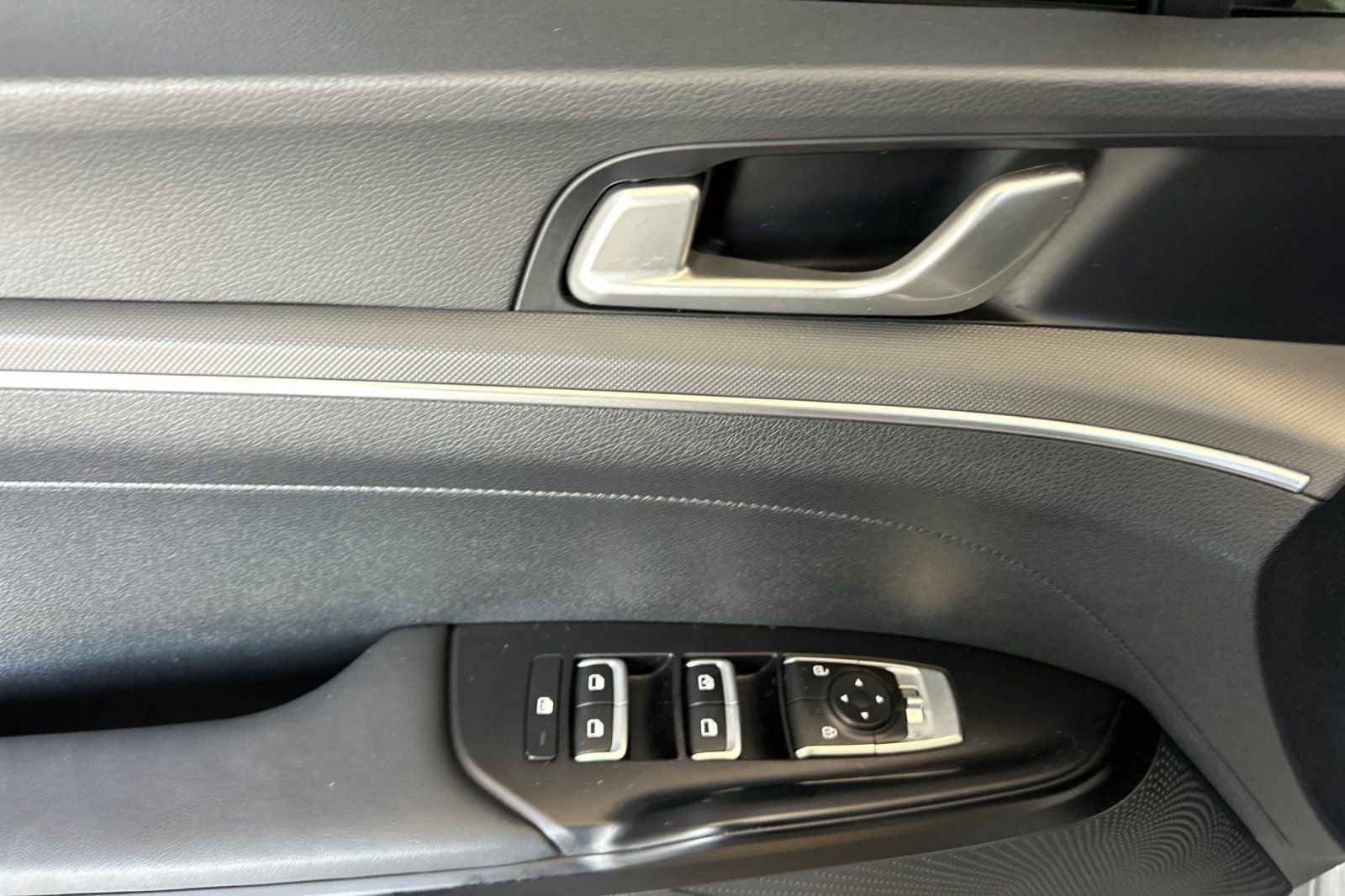 Used 2024 Gray Kia GT-Line image 11