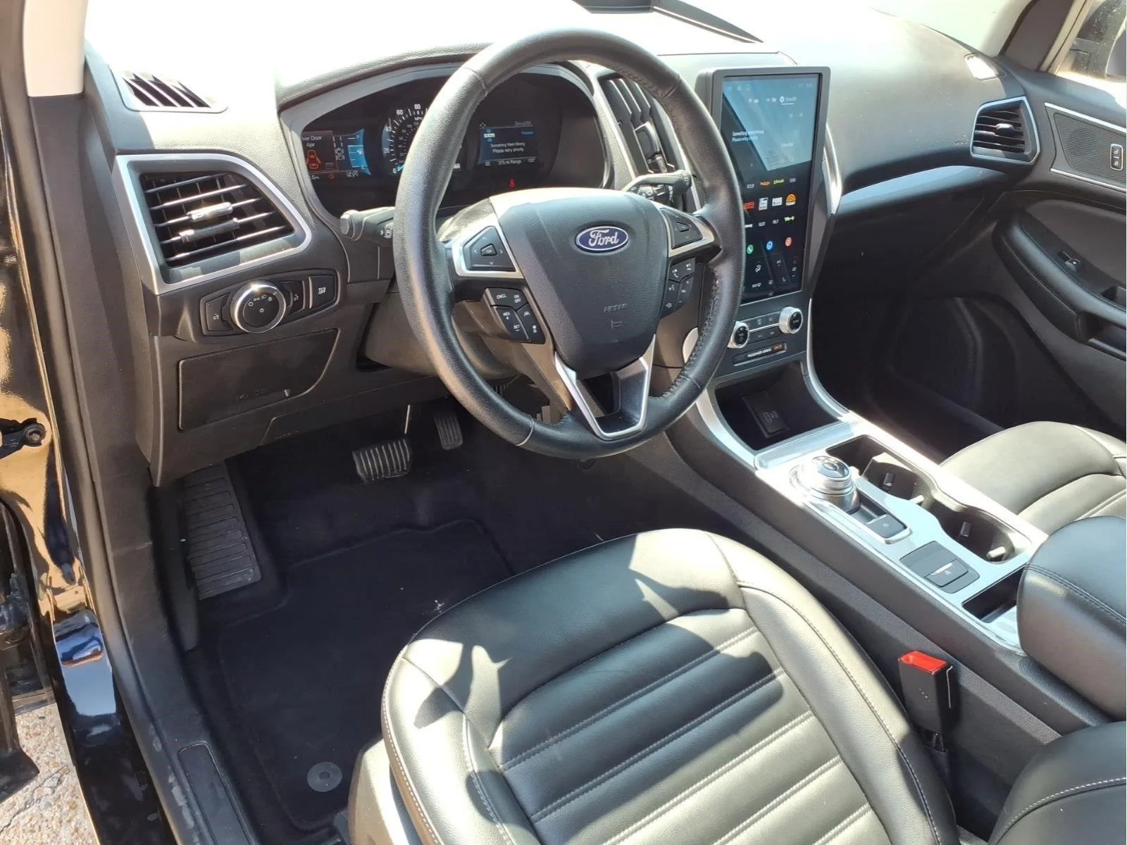 Used 2024 Agate Black Ford SEL image 16