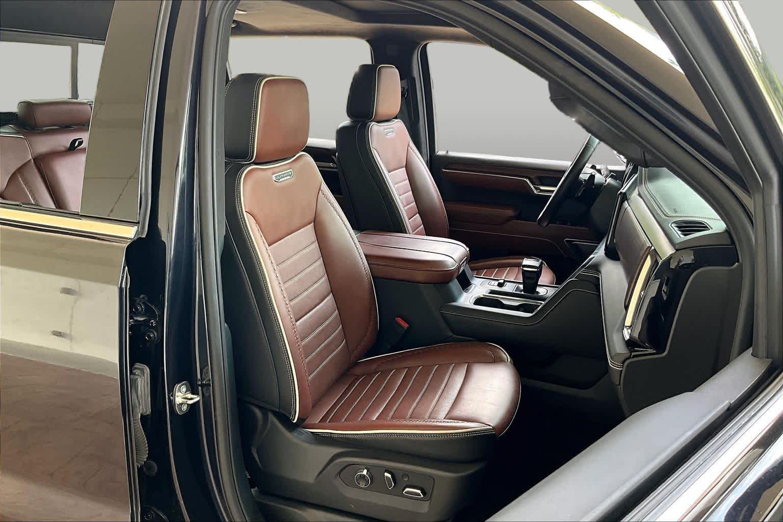Used 2024 Titanium Rush Metallic GMC Denali Ultimate image 8