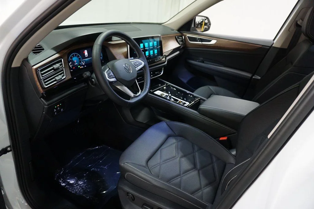 2026 Volkswagen Atlas SE w/Tech - Photo 9