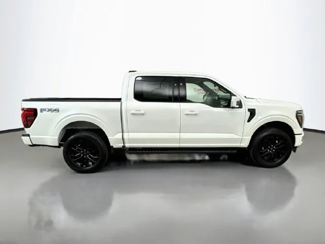 New 2026 Star White Metallic Tri-Coat Ford Lariat® image 8
