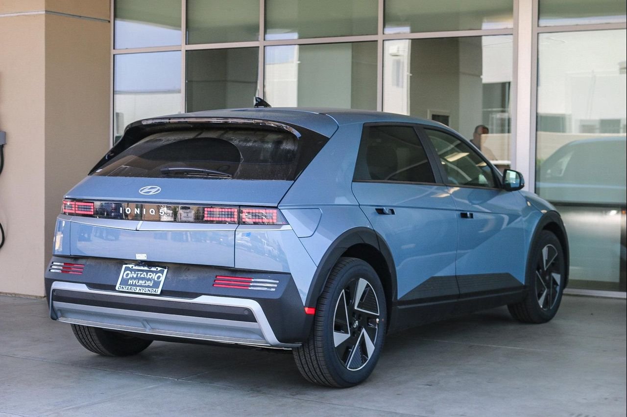 New 2026 Blue Hyundai SEL image 8