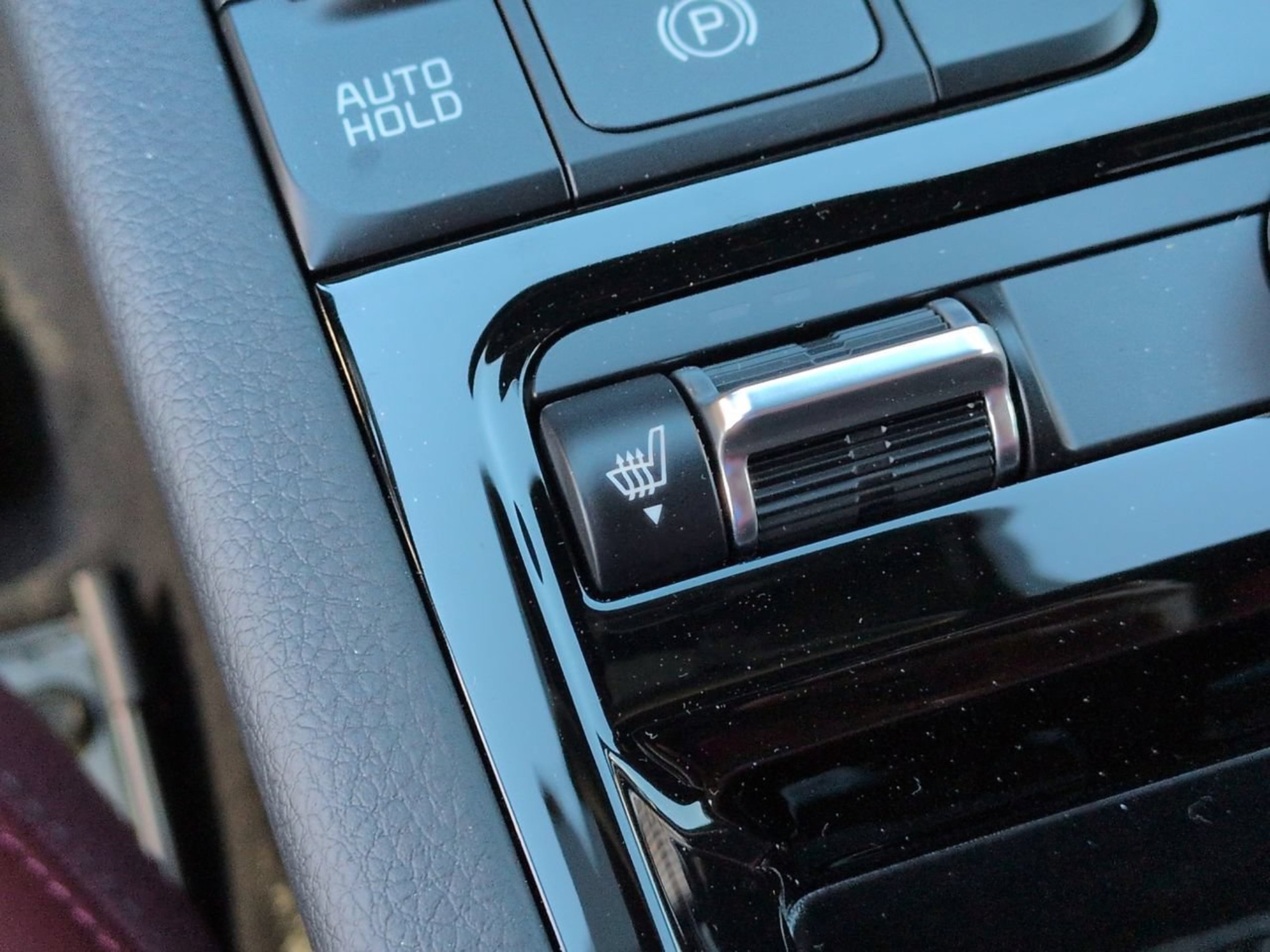 New 2026 Snow White Pearl Kia GT-Line FWD image 36