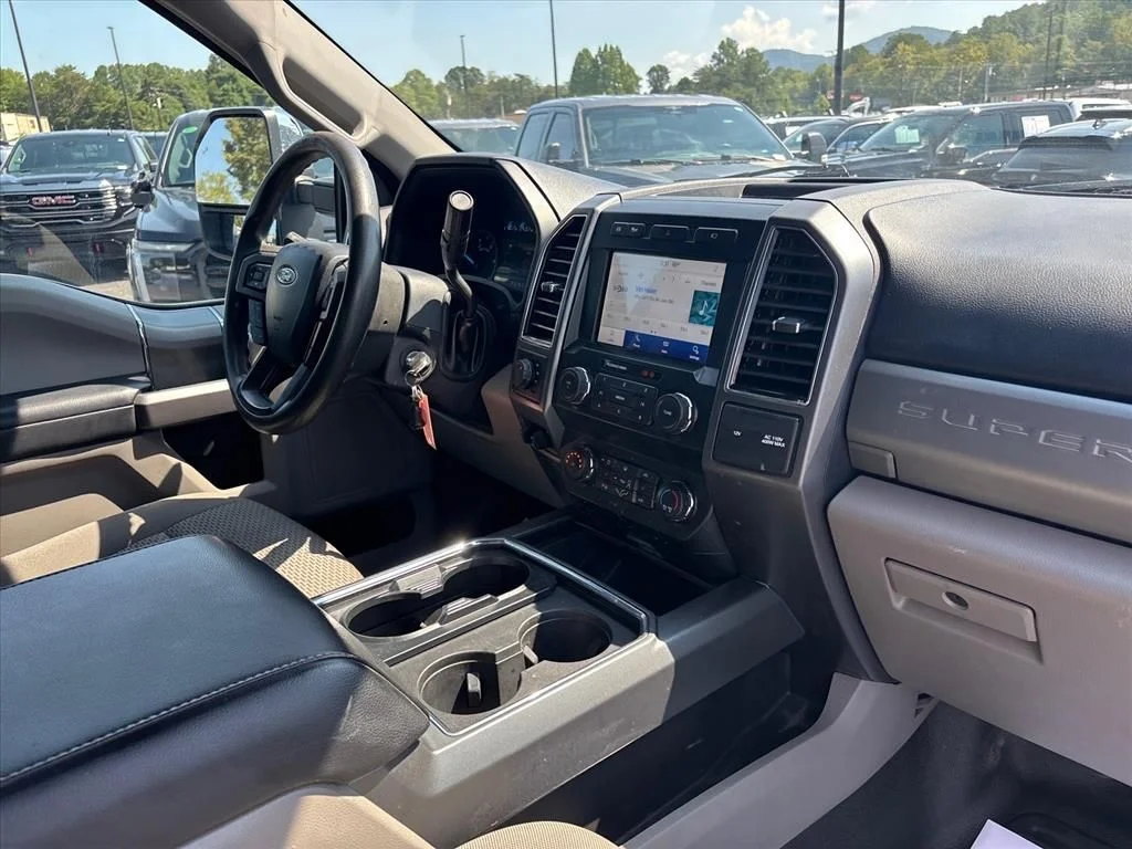 Used 2021 Oxford White Ford XLT image 14