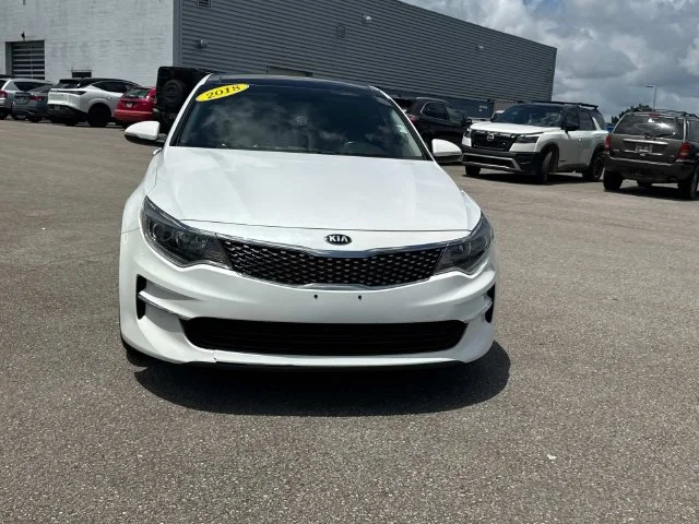 Used 2018 White Kia EX image 10