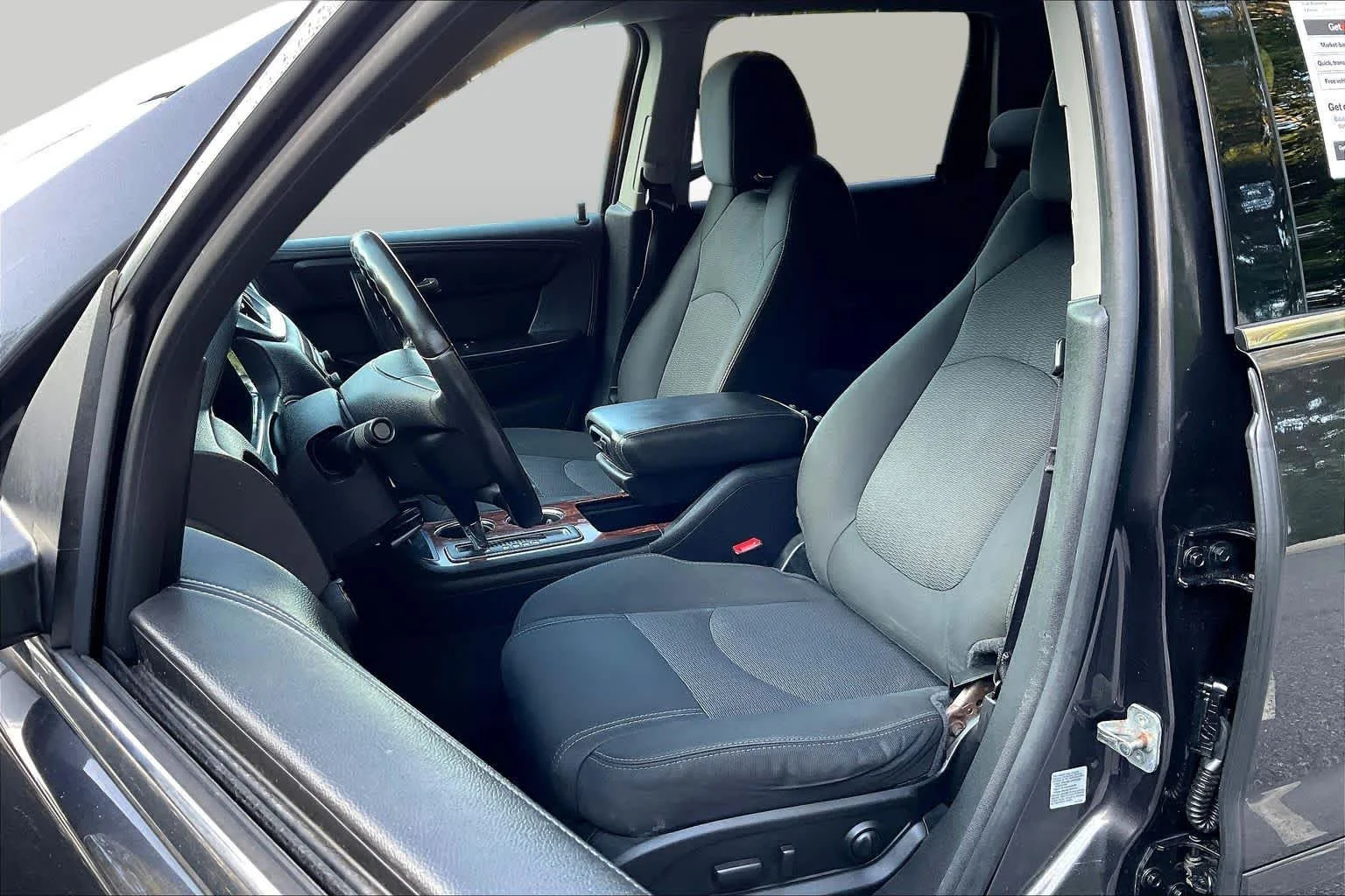 Used 2014 Tungsten Metallic Chevrolet LT image 8