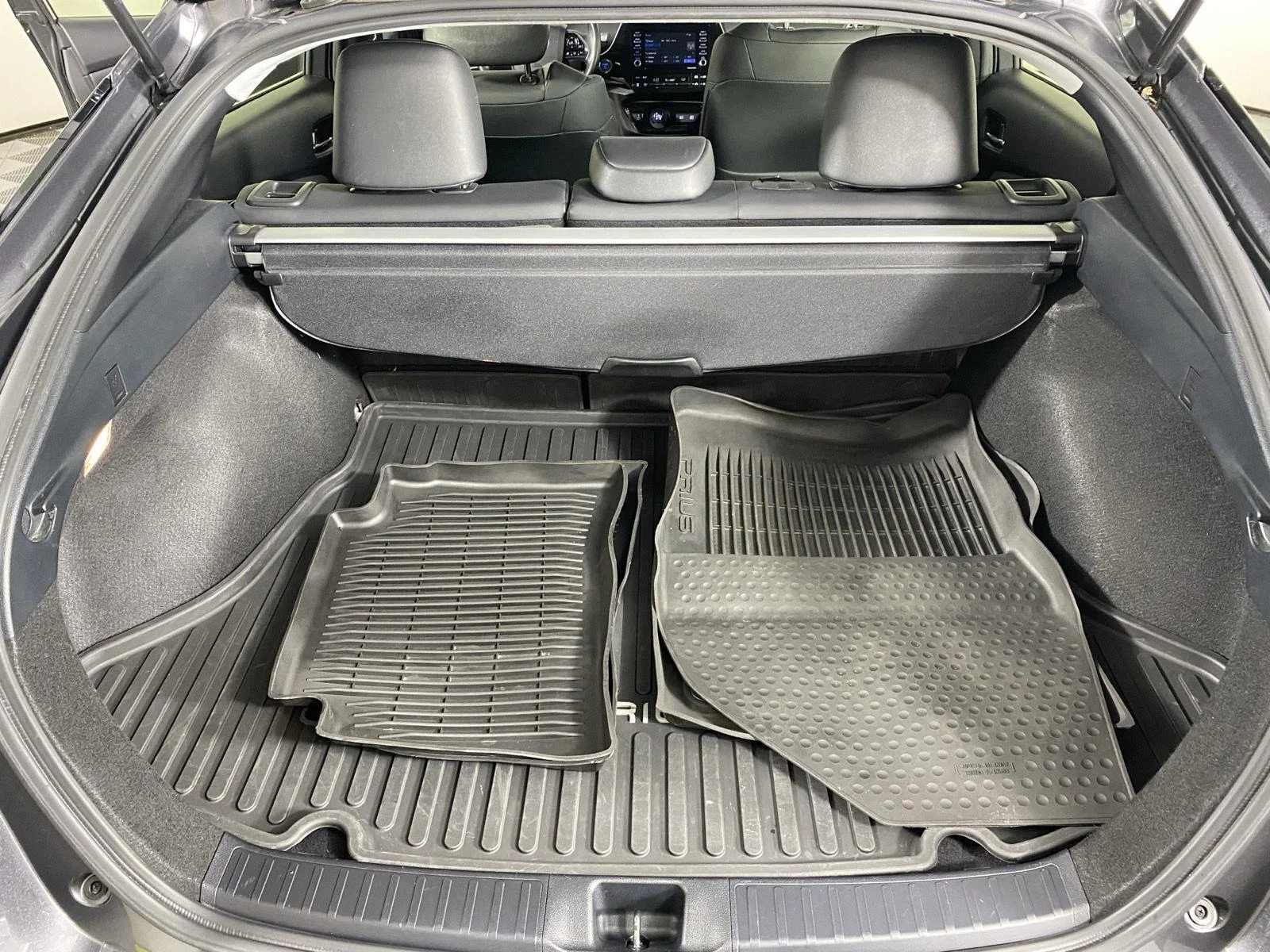 Used 2022 Magnetic Gray Metallic Toyota XLE AWD-e image 25