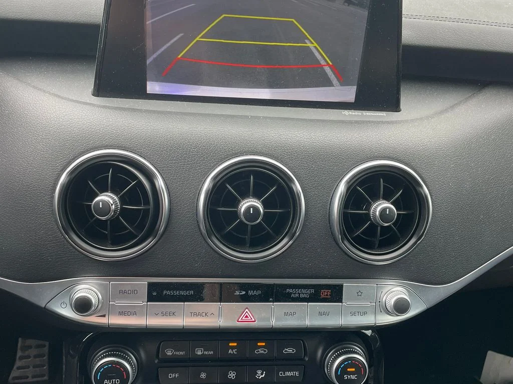 Used 2020 White Kia GT-Line image 16