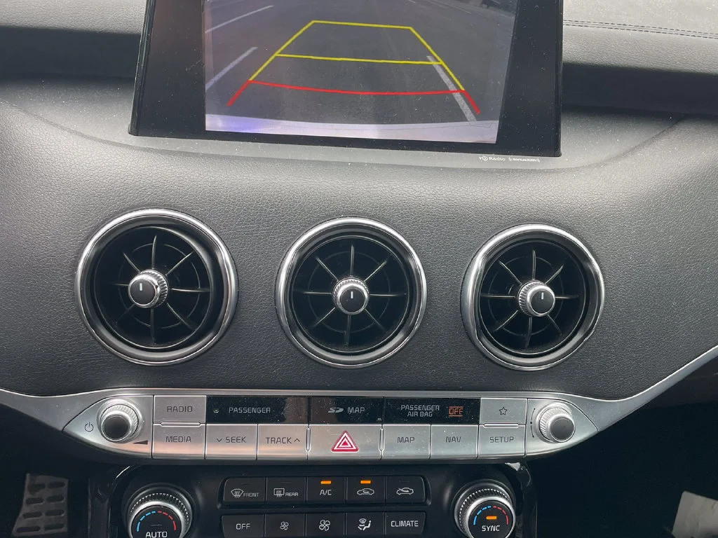 Used 2020 White Kia GT-Line image 16