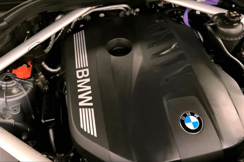 Certified Used 2026 Skyscraper Grey Metallic BMW  image 31