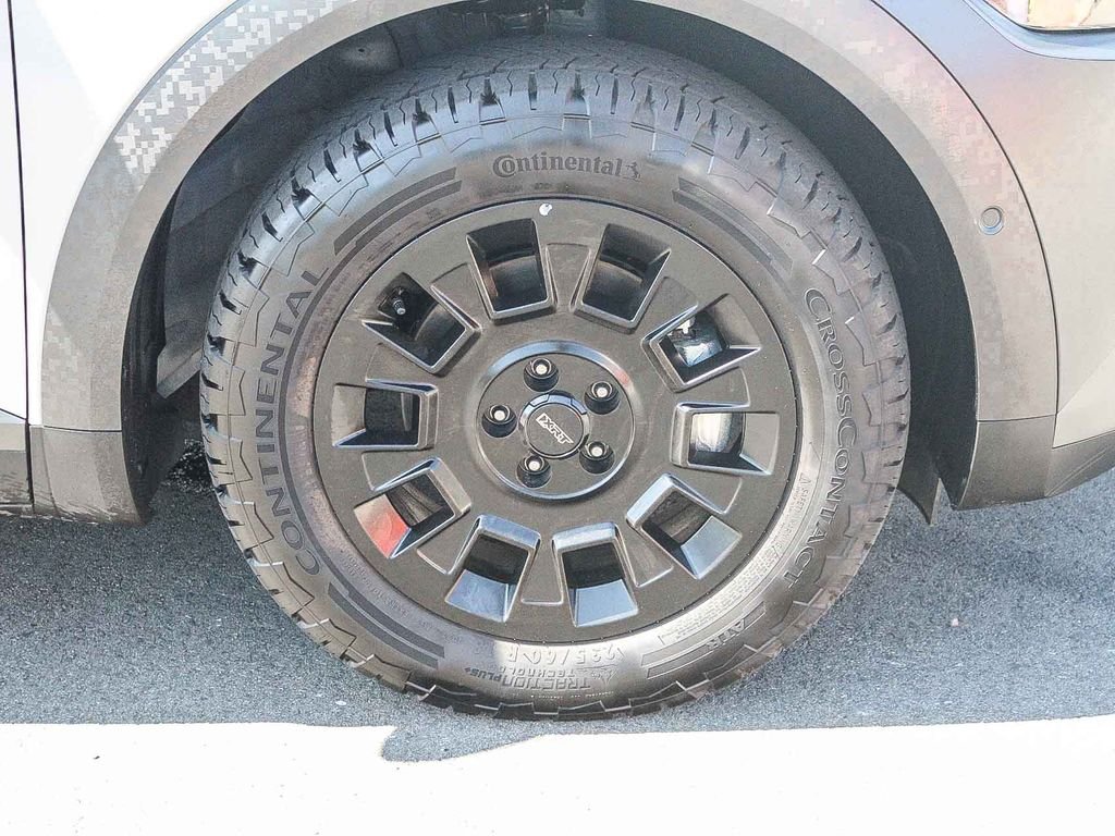 Used 2025 Gray Hyundai XRT image 12