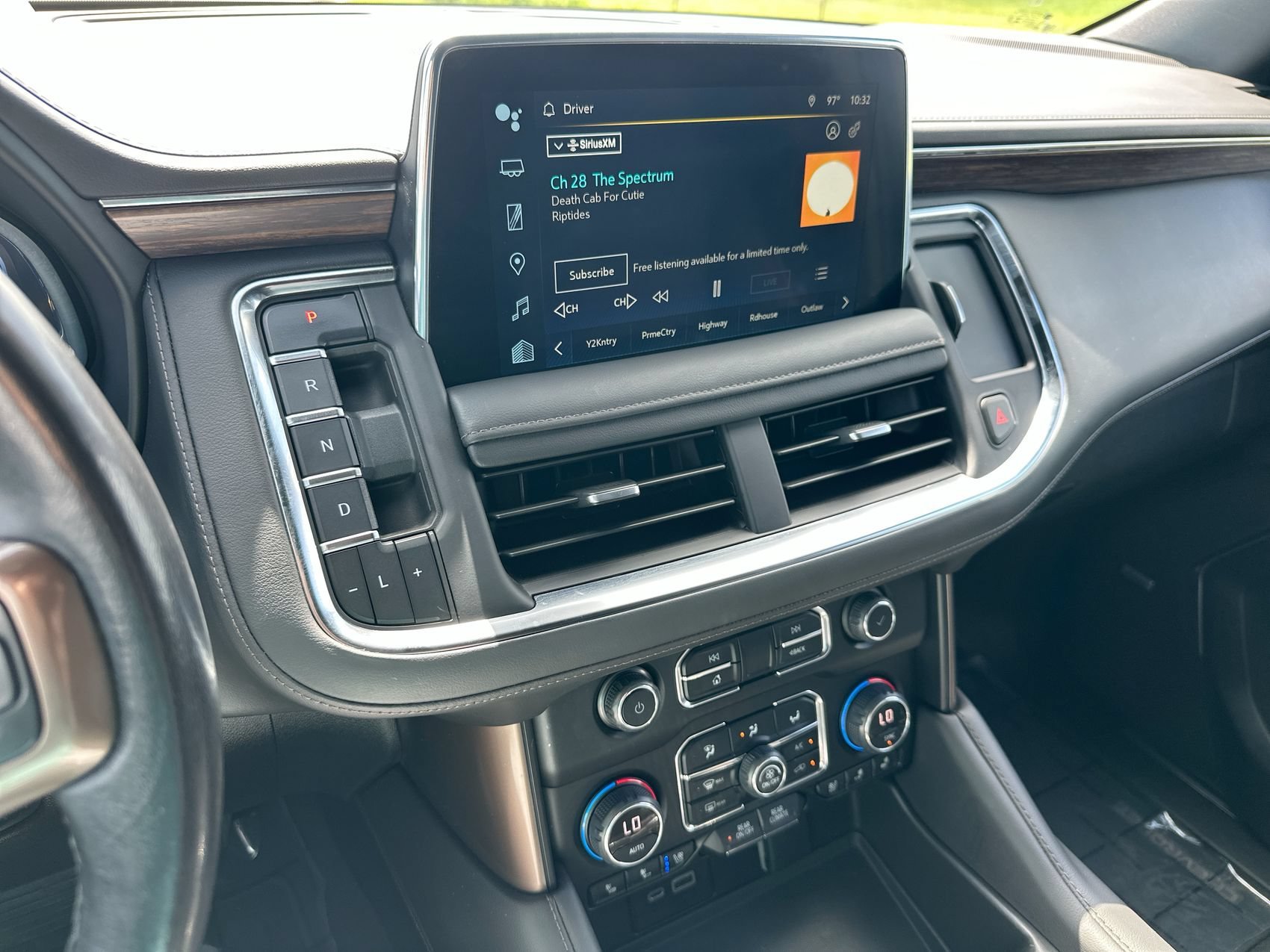 Used 2023 Black Chevrolet High Country image 16