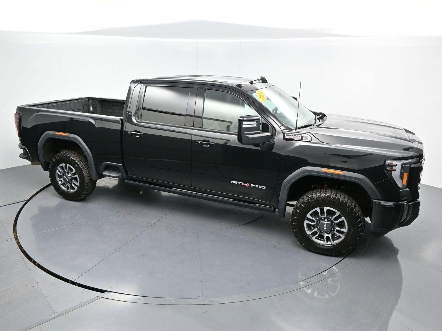 Used 2024 Onyx Black GMC AT4 image 40